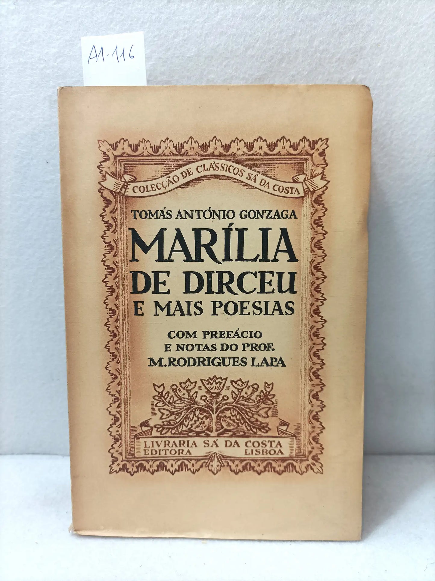 Marilia de dirceu e mais poemas.