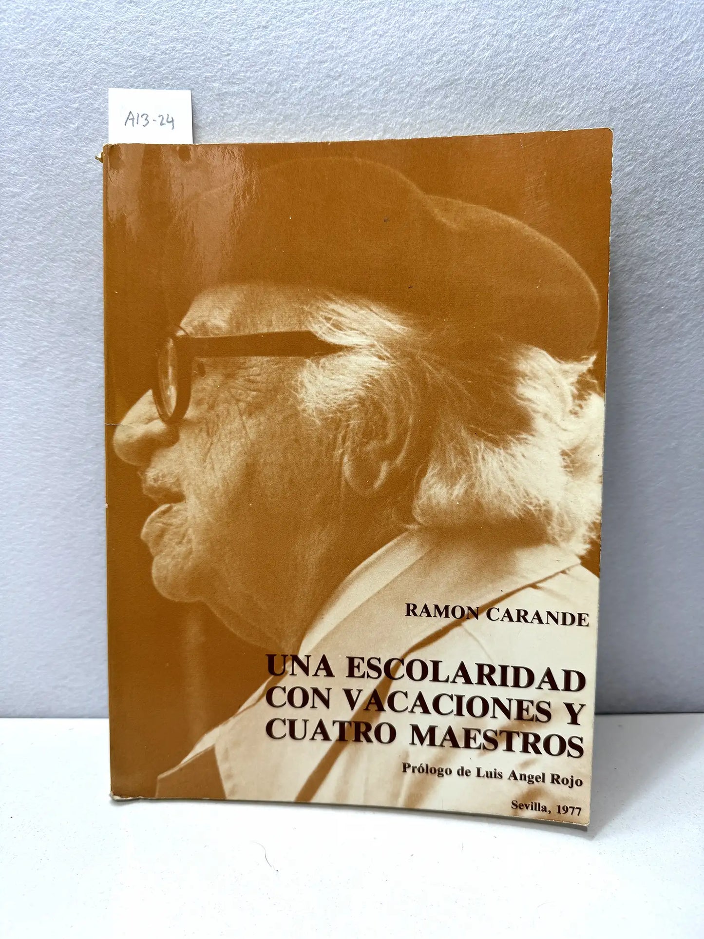 Una escolaridad con vacaciones y cuatro maestros.