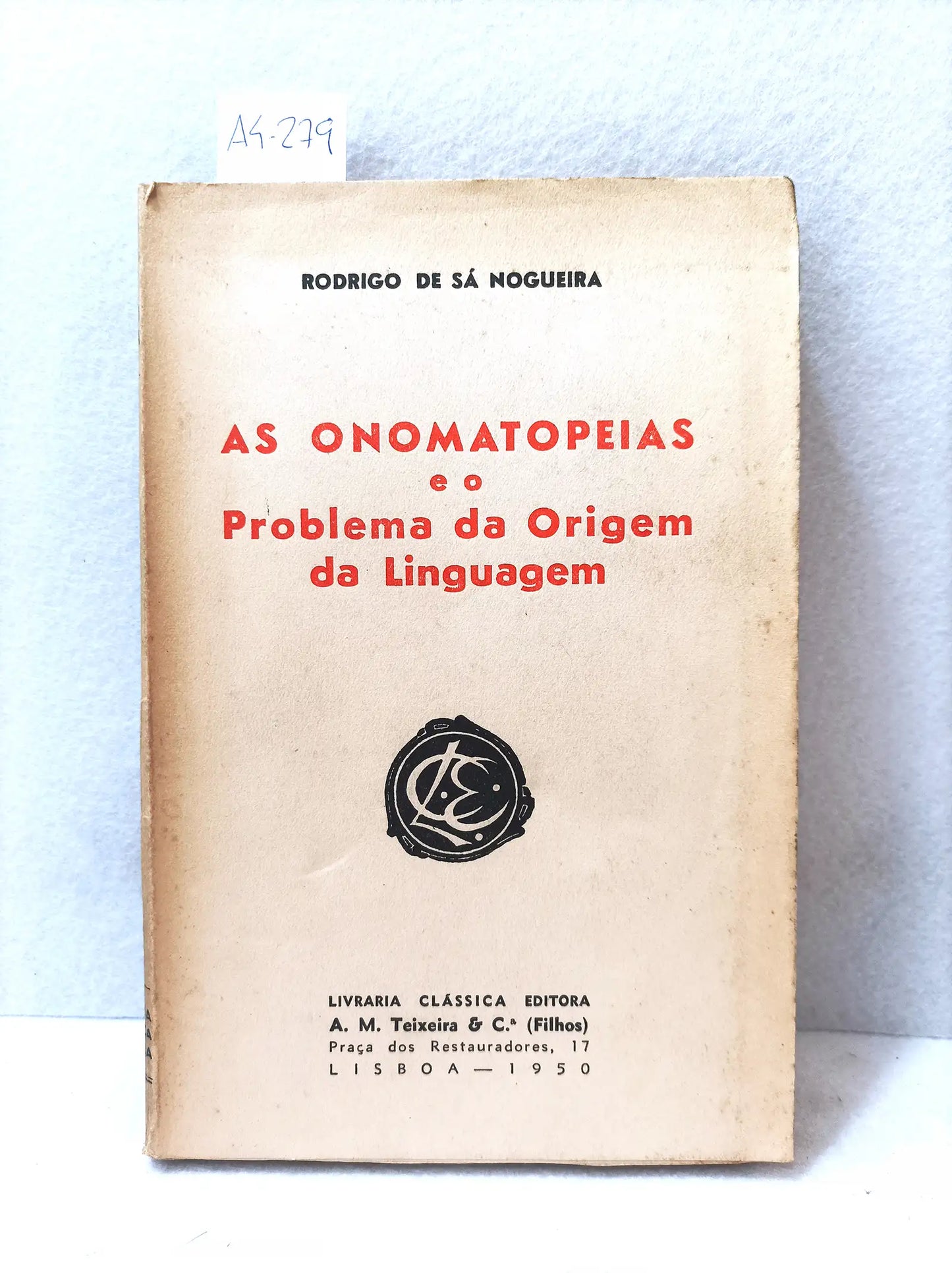 As onomatopeias e o problema da origem da linguagem.
