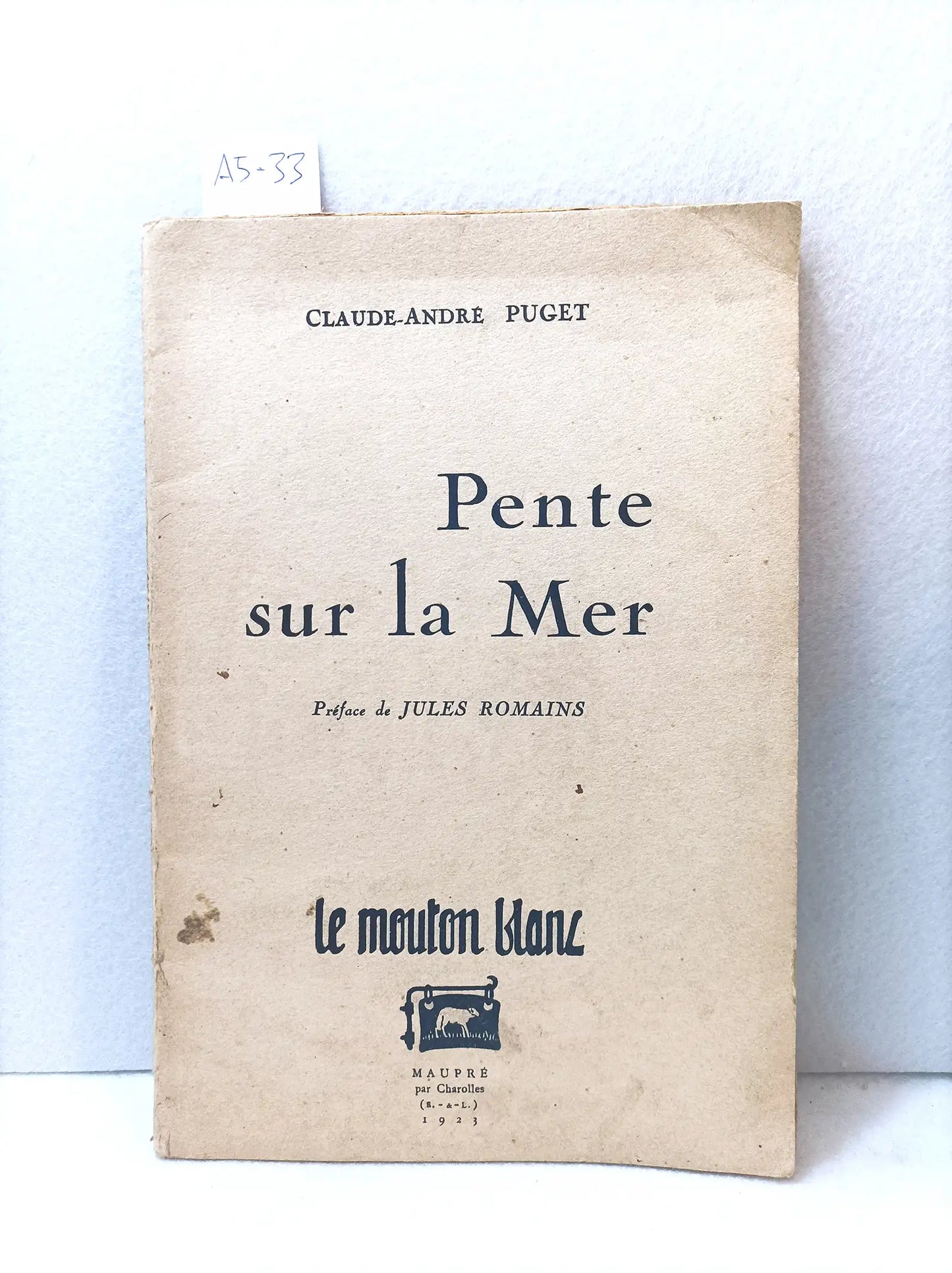 Pente sur la mer.