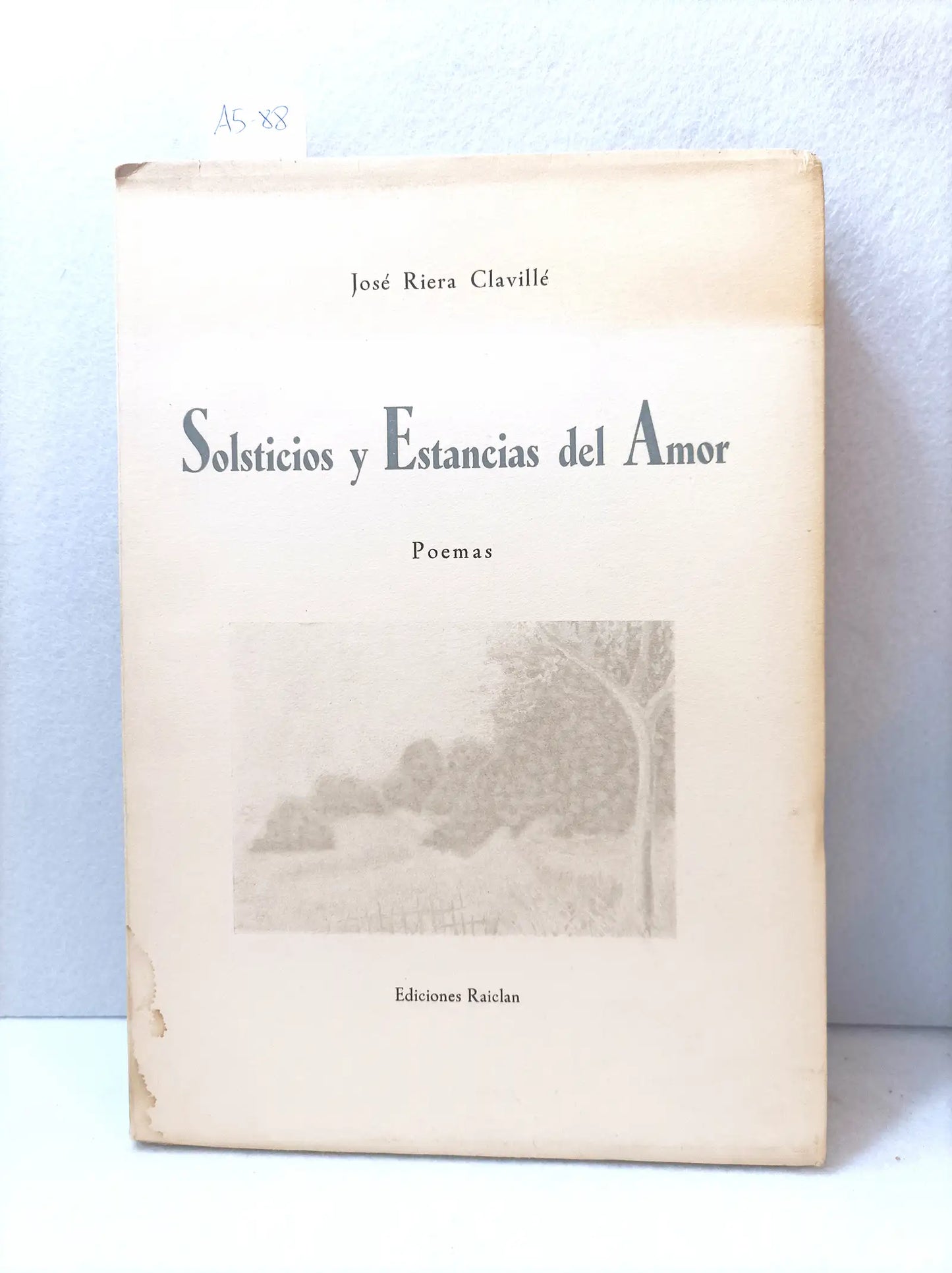 Solsticios y estancias del amor (poemas).