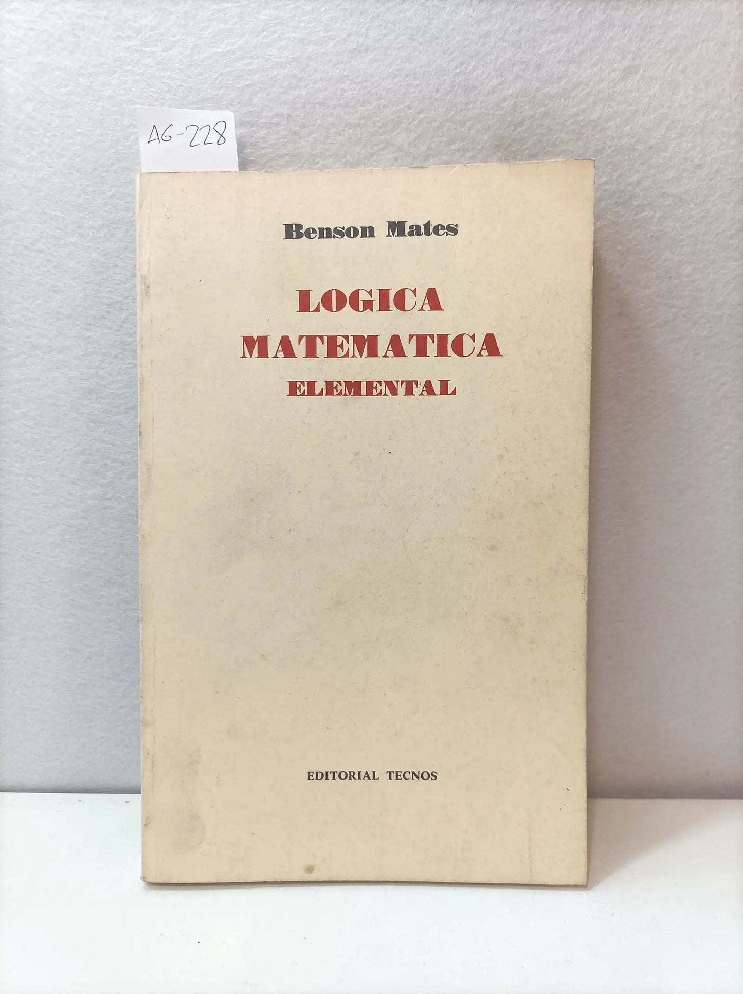 Lógica matemática elemental.