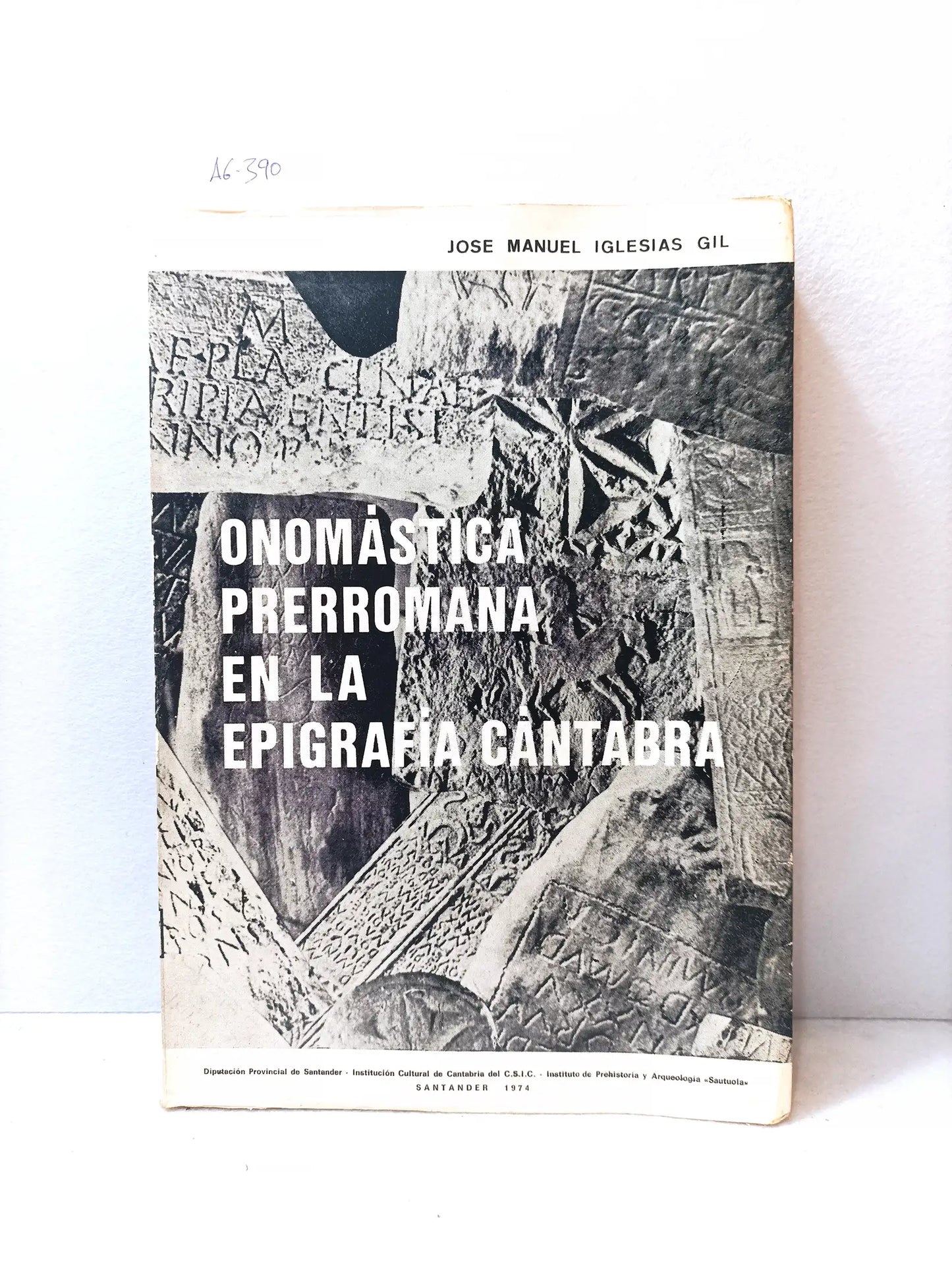 Onomástica prerromana en la epigrafía cántabra.