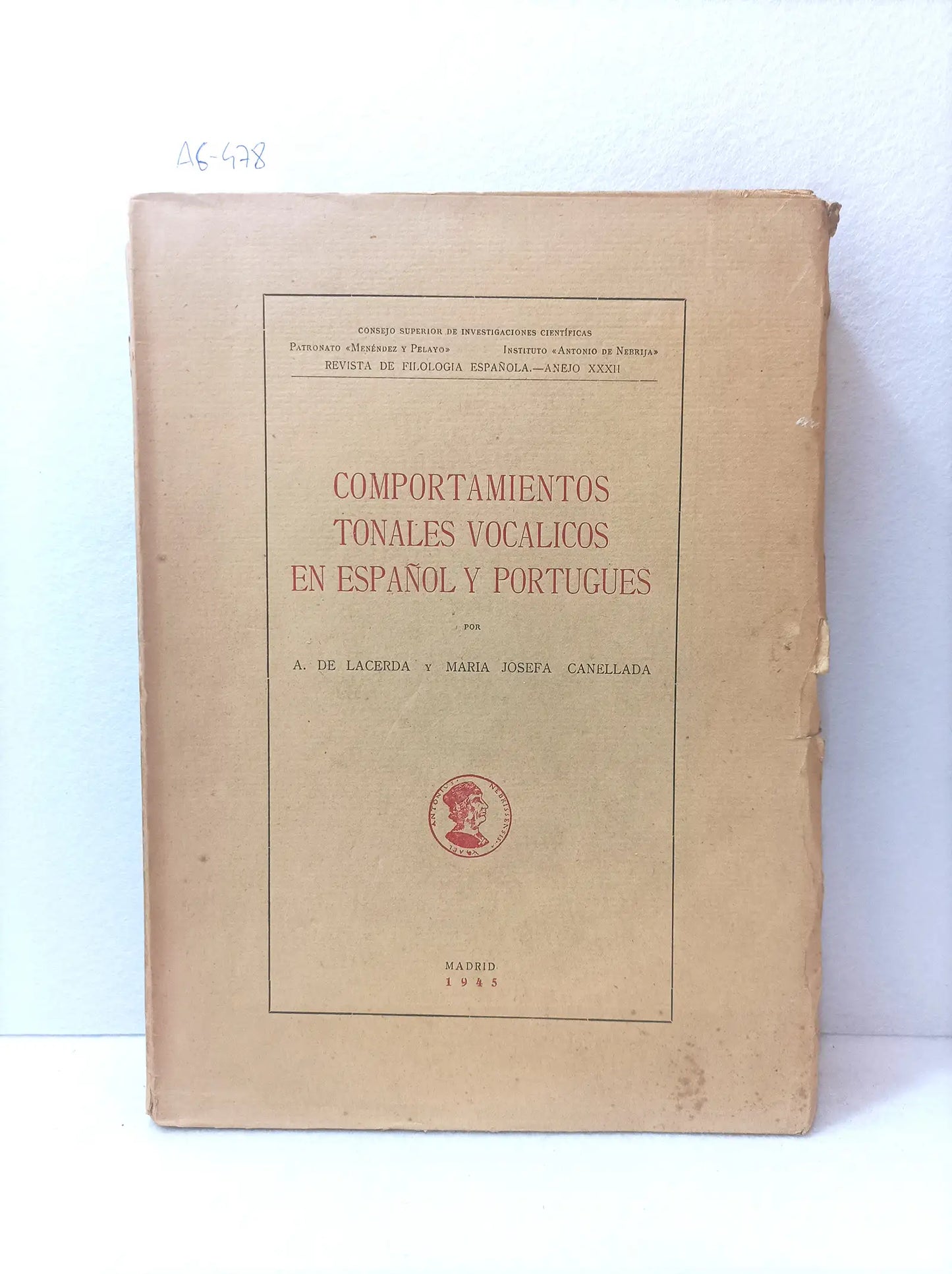 Comportamientos tonales vocálicos en español y portugués.