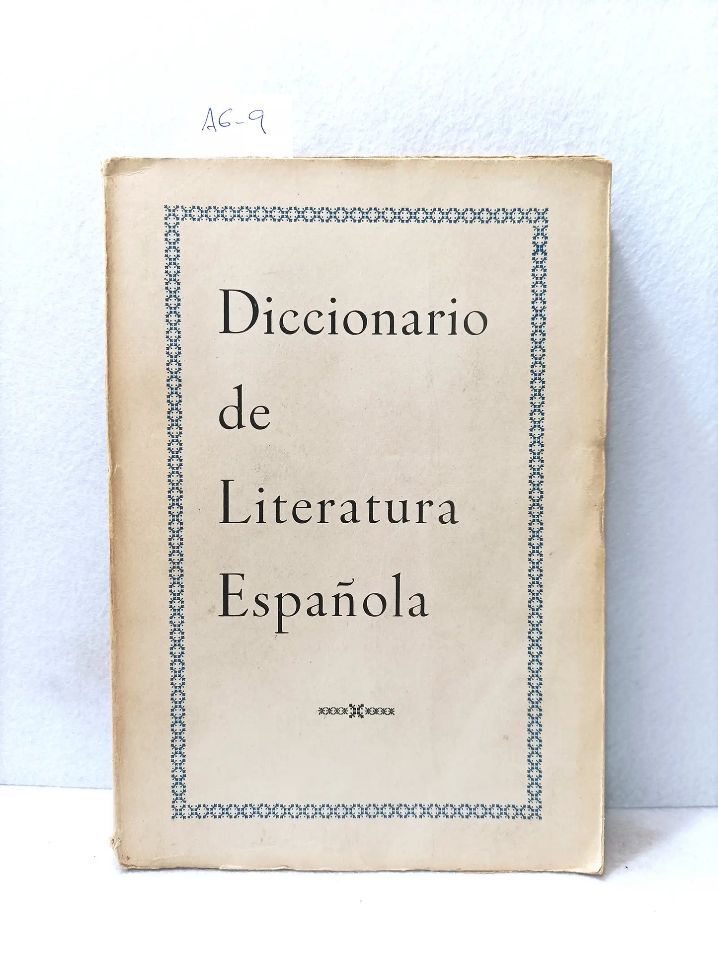 Diccionario de literatura española.