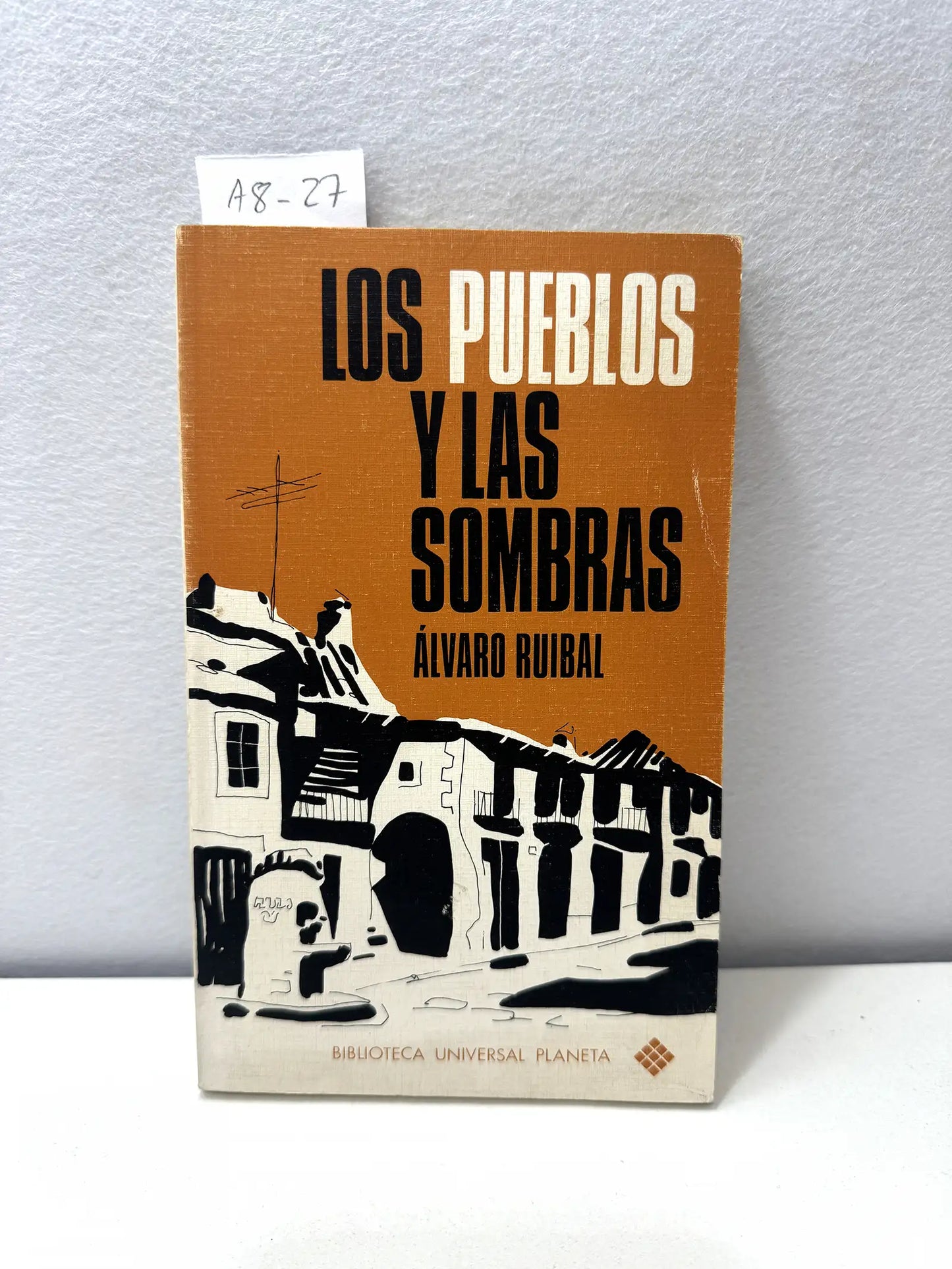 Los pueblos y las sombras.