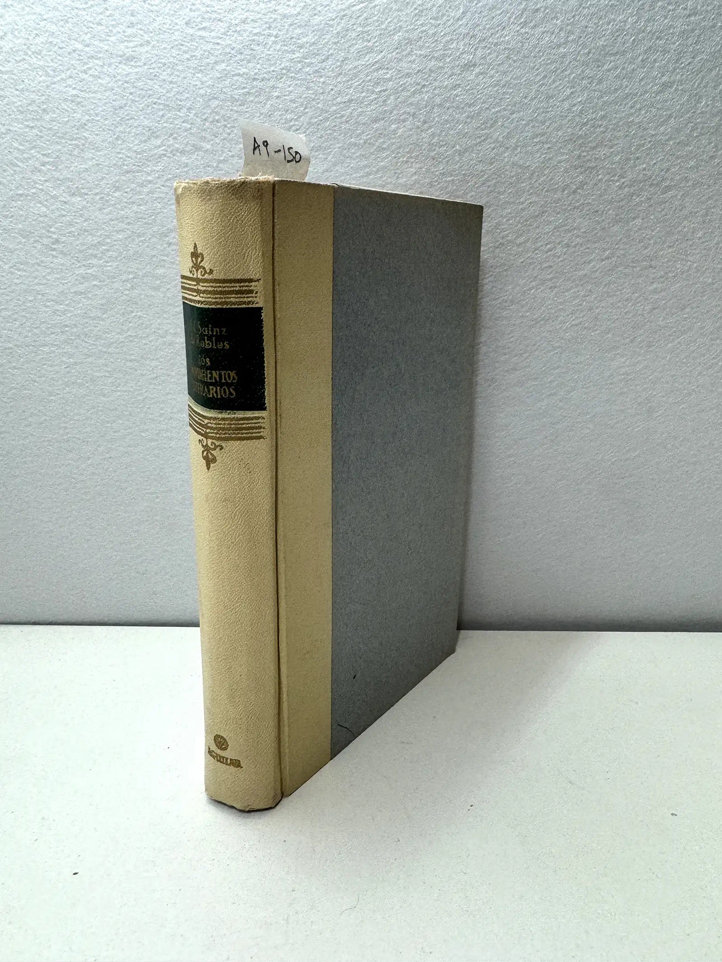 Los movimientos literarios.