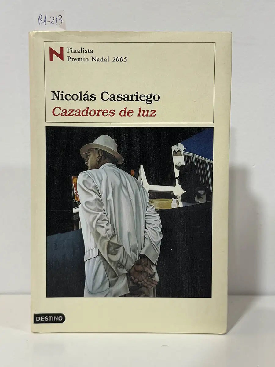 Cazadores de luz – Nicolás Casariego
