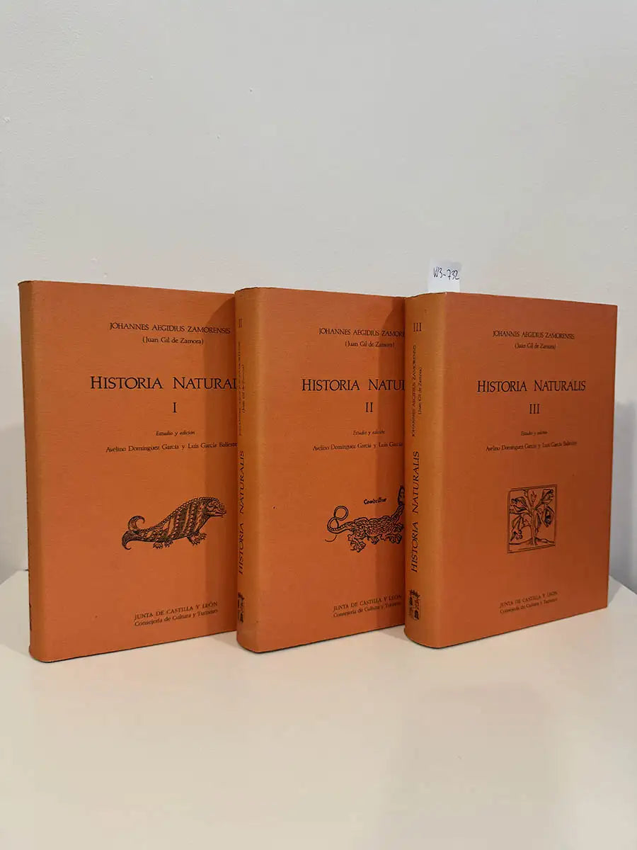 Historia Naturalis I, II y III. (Tres tomos).