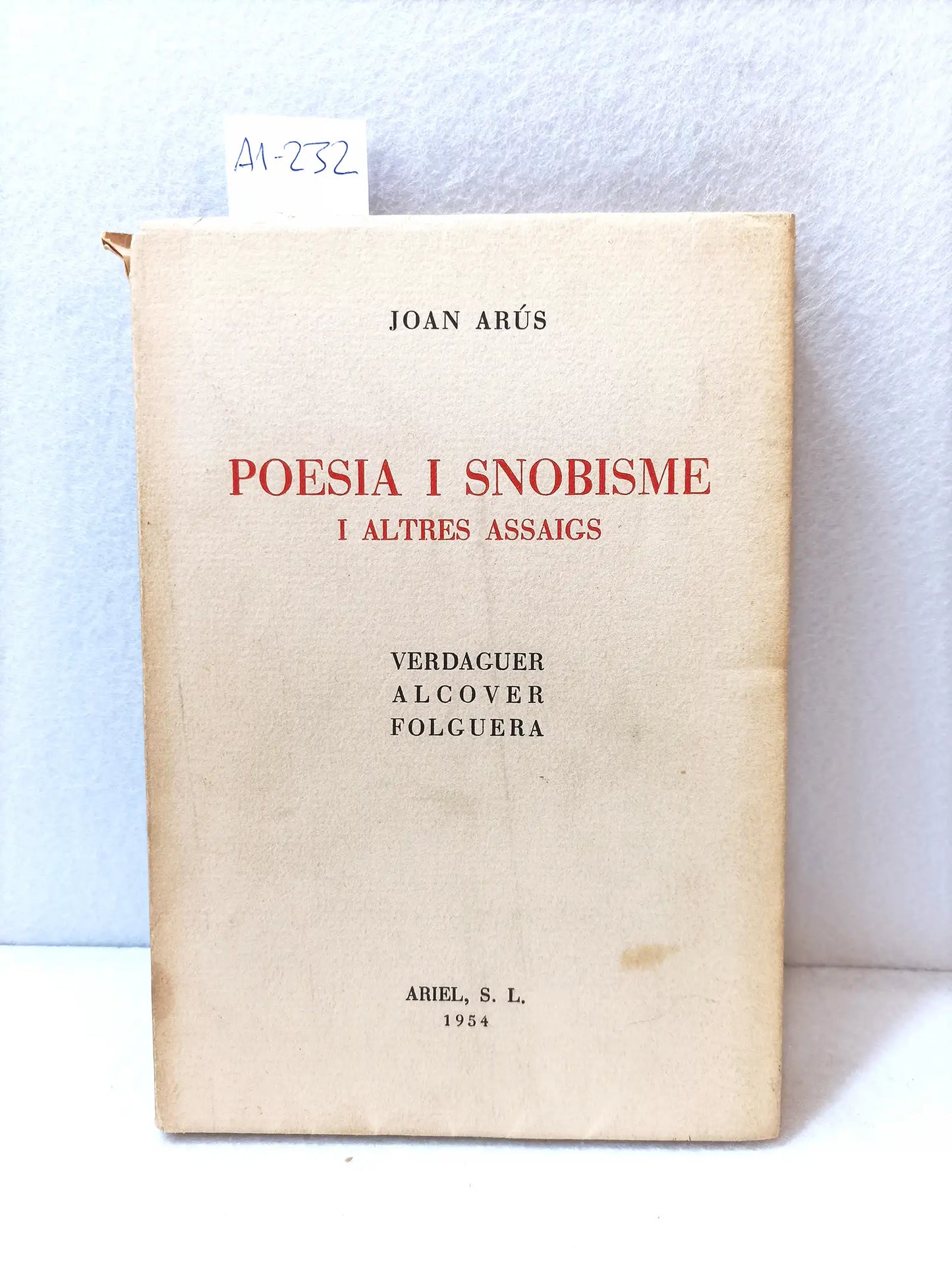 Poesía i snobisme i altres assaigs.