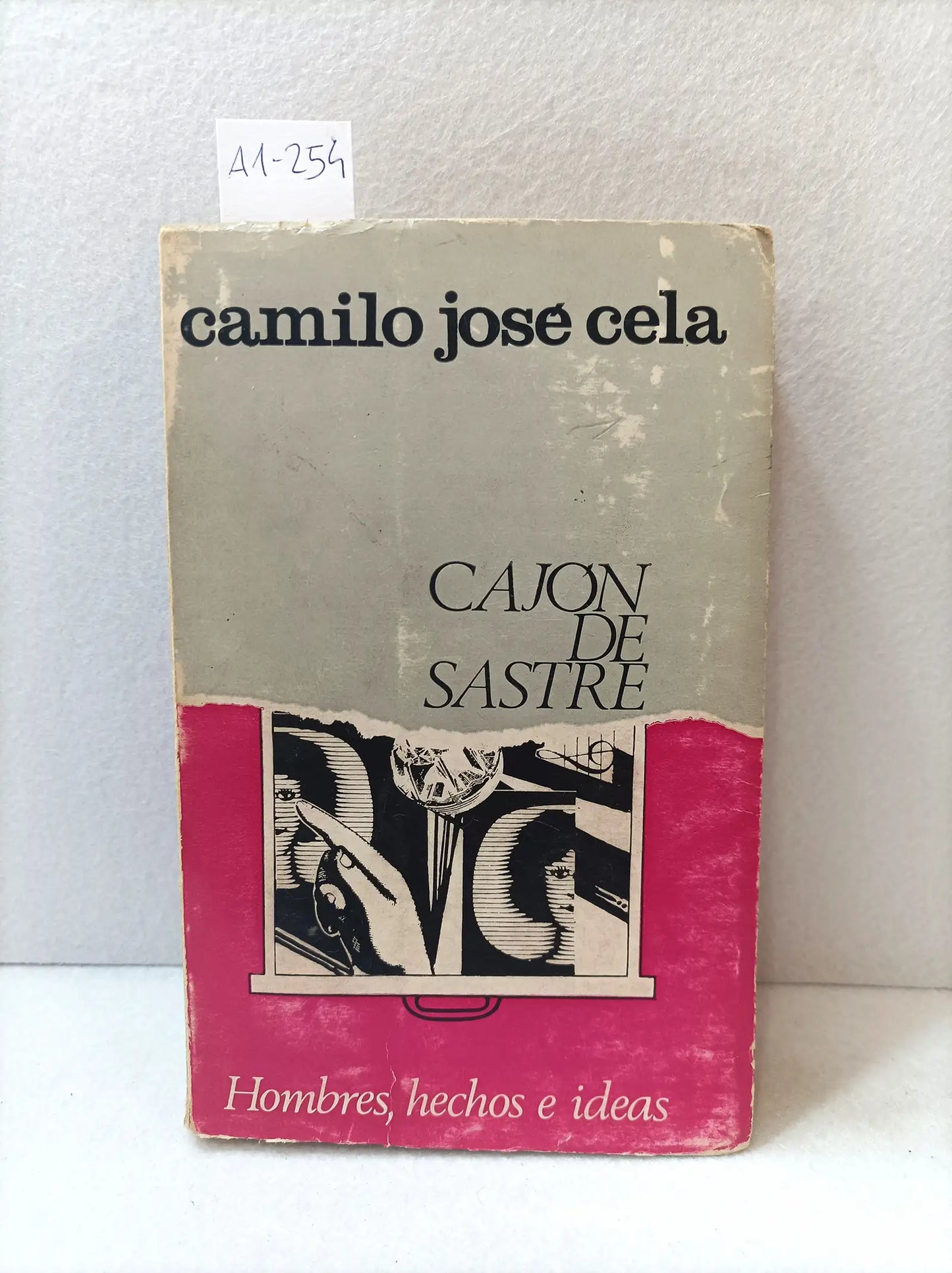 Cajón de sastre.