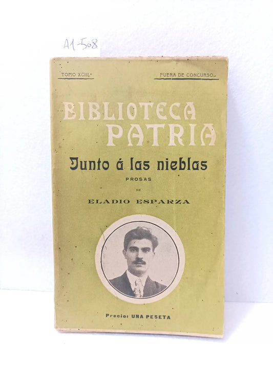 Junto a las nieblas.