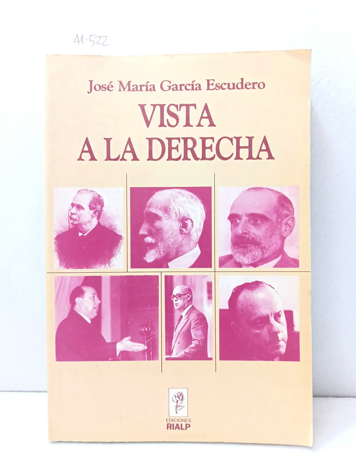 Vista a la derecha.