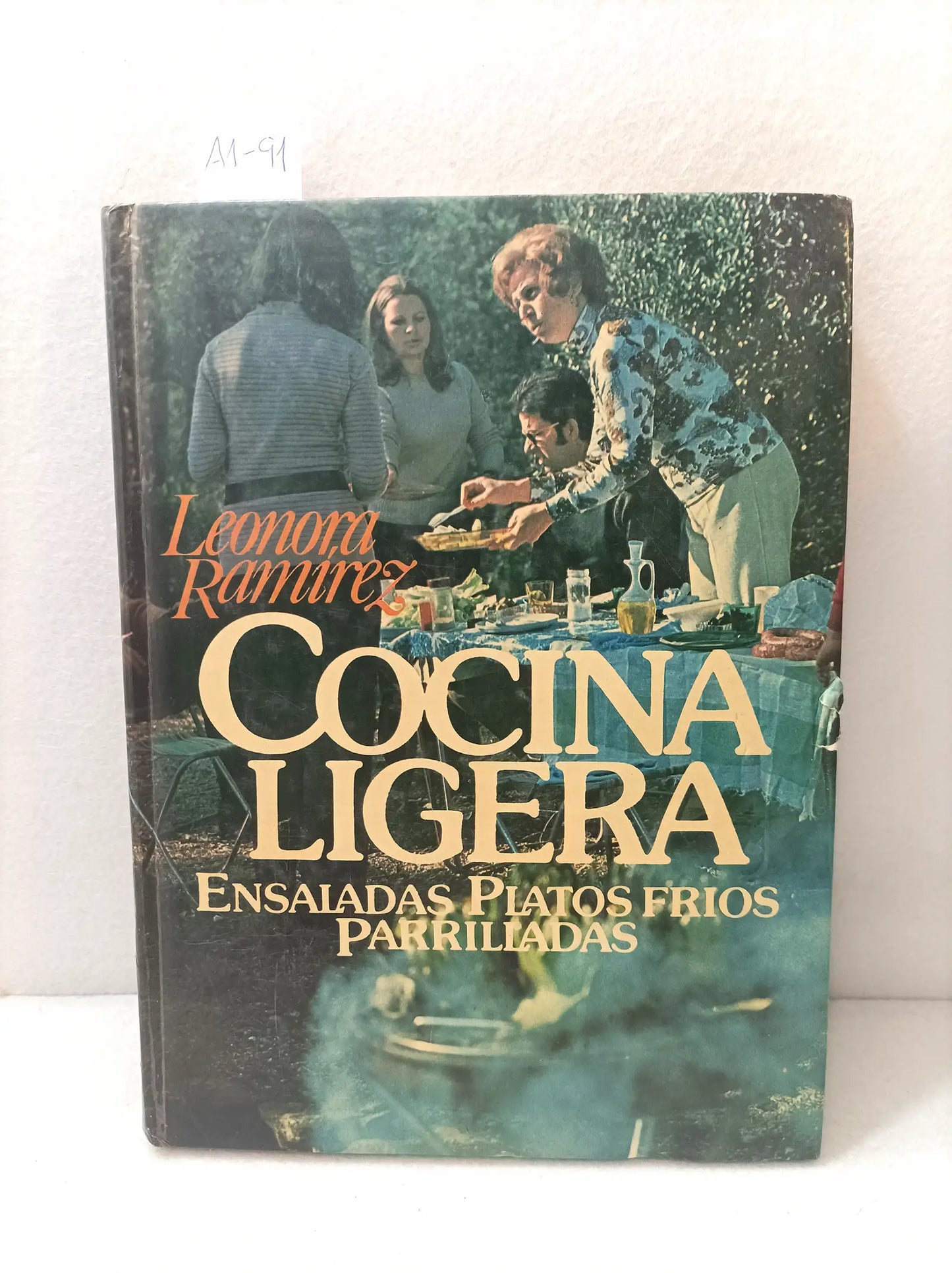 Cocina ligera. Ensaladas, platos fríos, parrilladas.