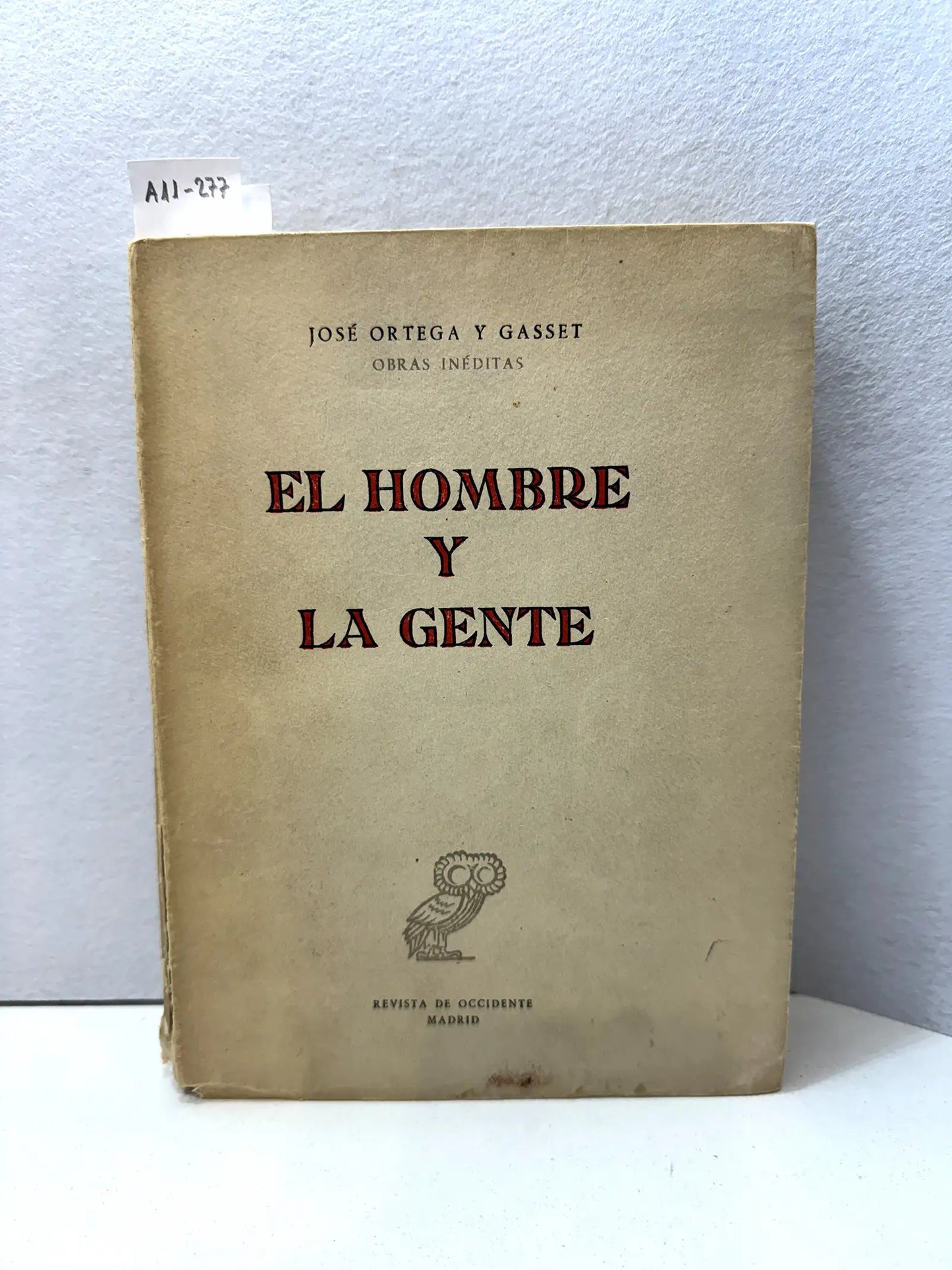 El Hombre y la Gente.