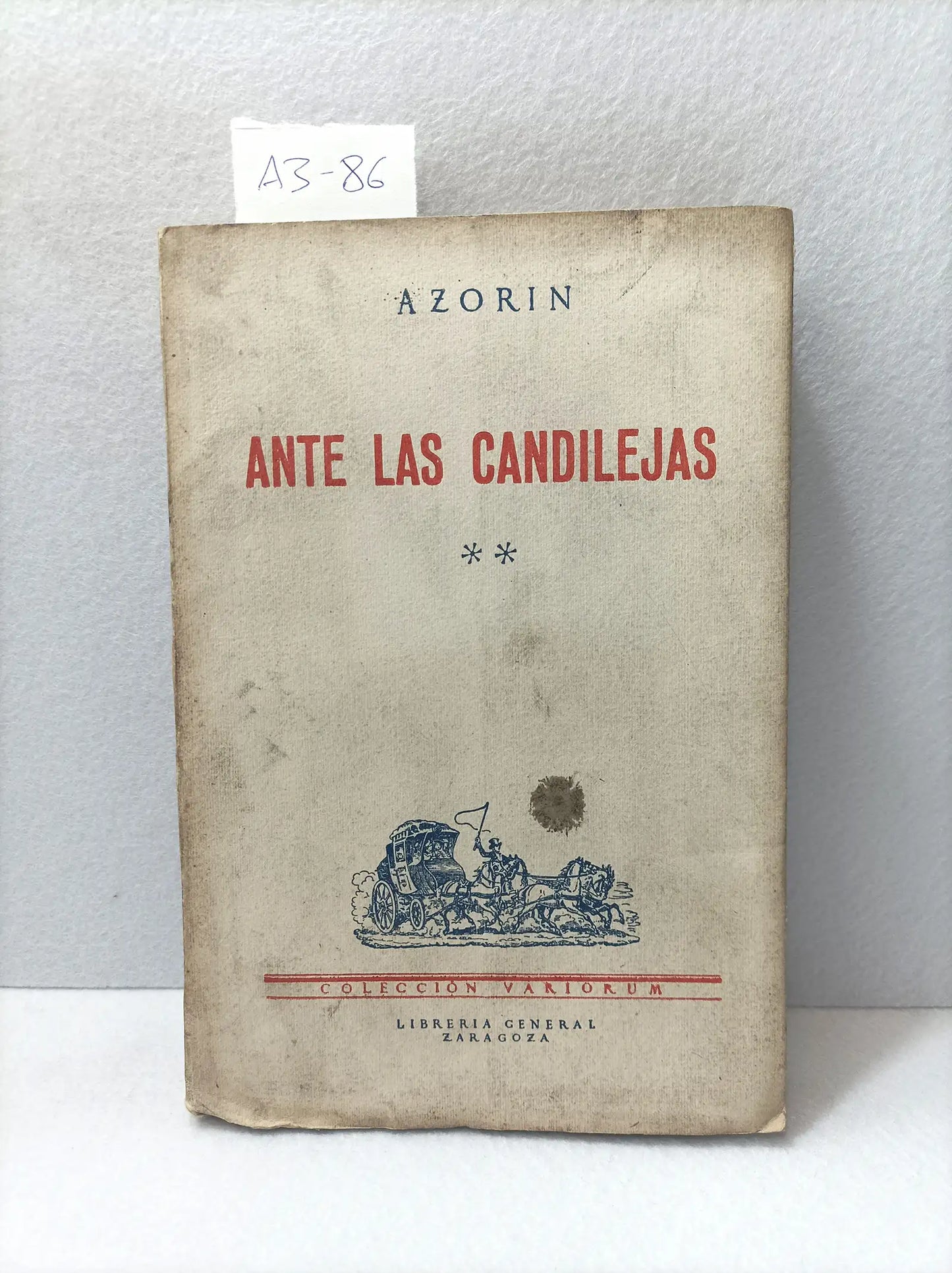 Ante las candilejas.