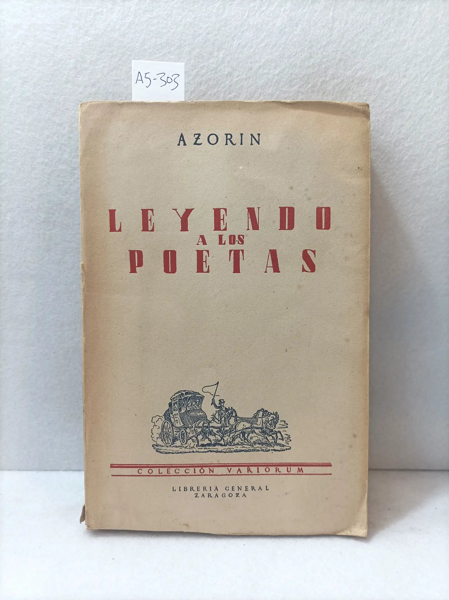 Leyendo a los poetas.