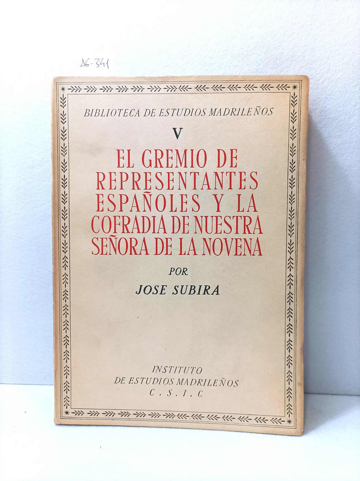 El gremio de representantes españoles y la cofradía de Nuestra Señora de la Novena.