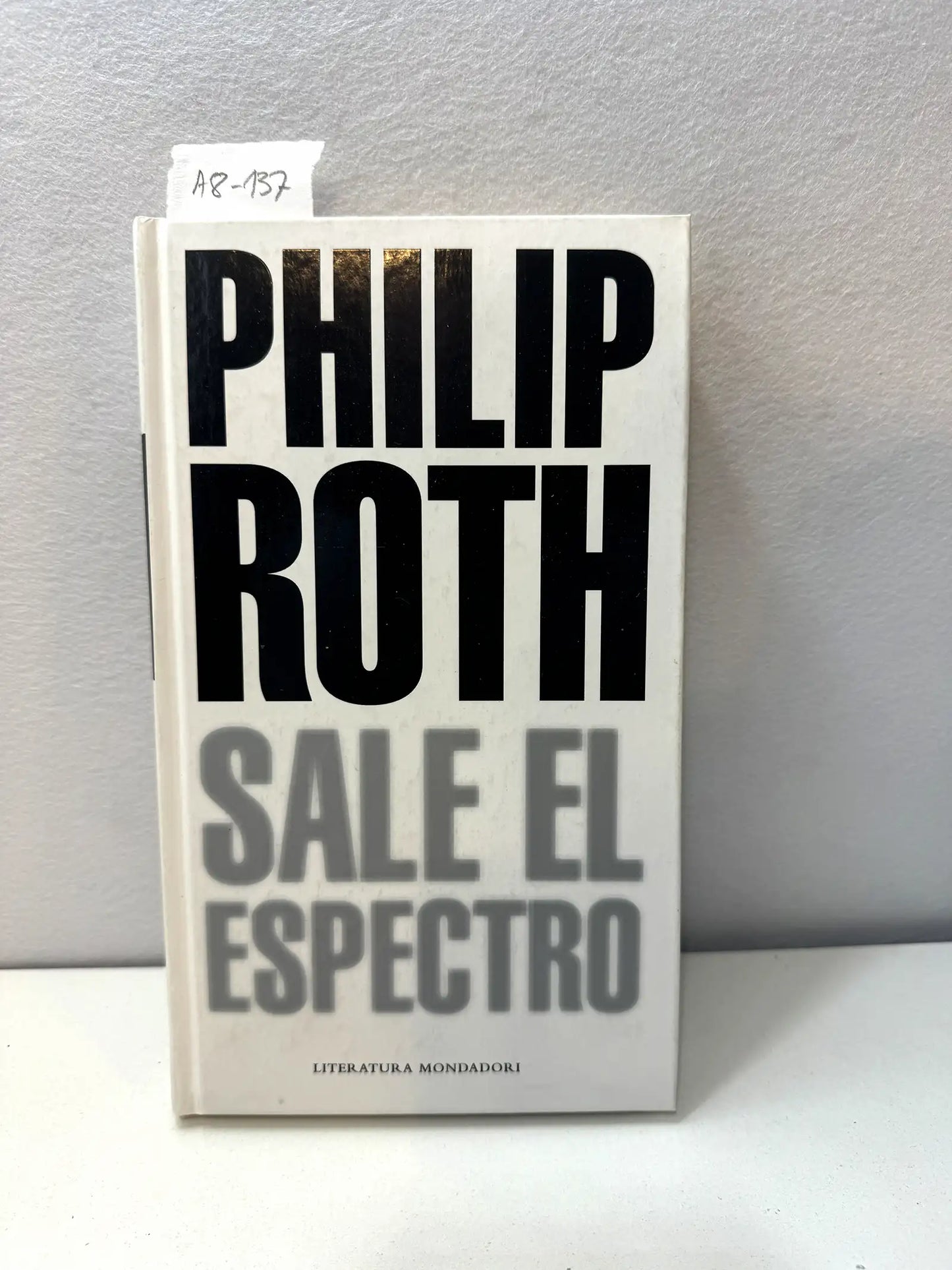 Sale el espectro.
