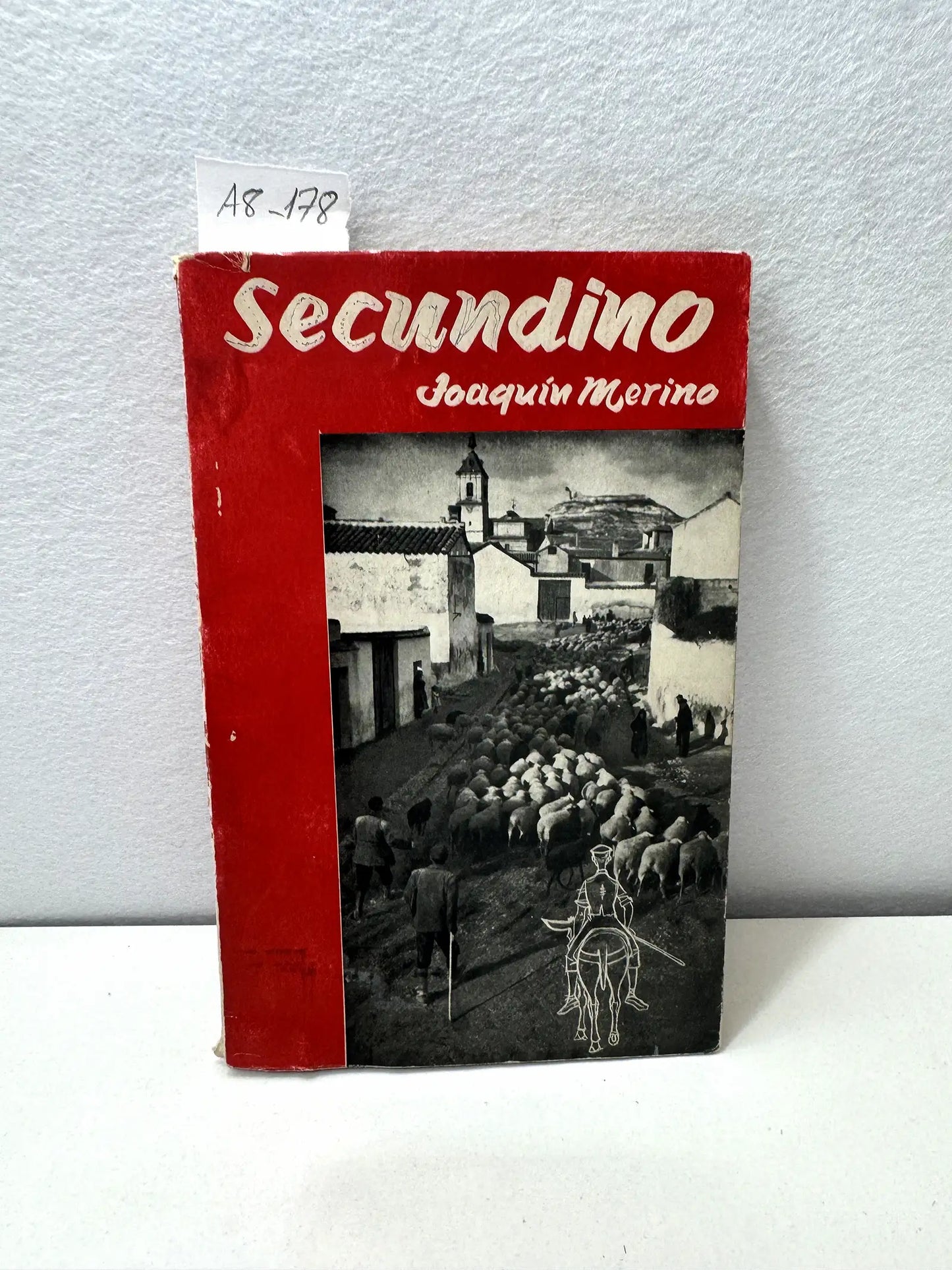 Secundino.