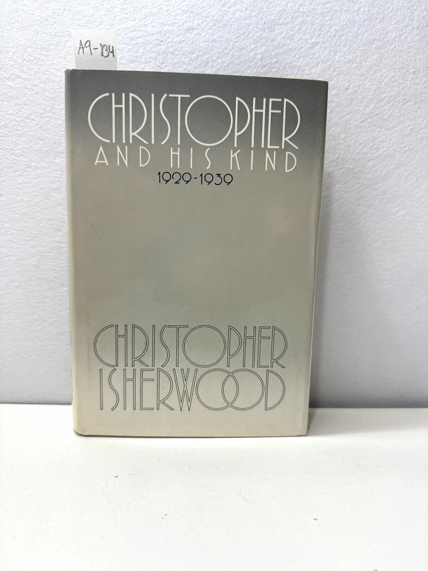 Cristopher and his kind. 1929-1939.