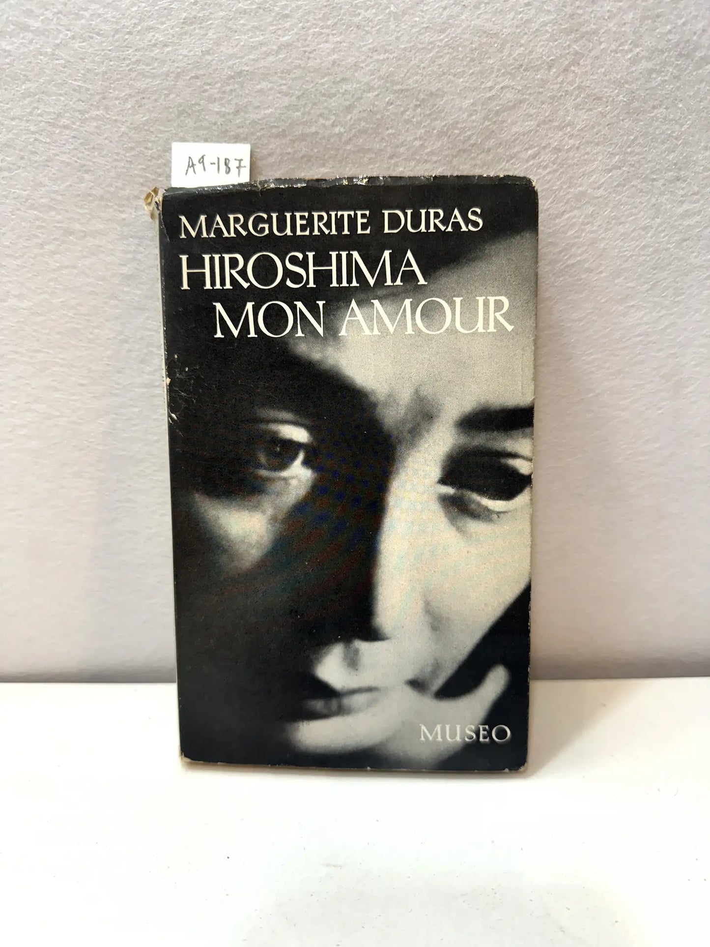 Hiroshima mon amour.