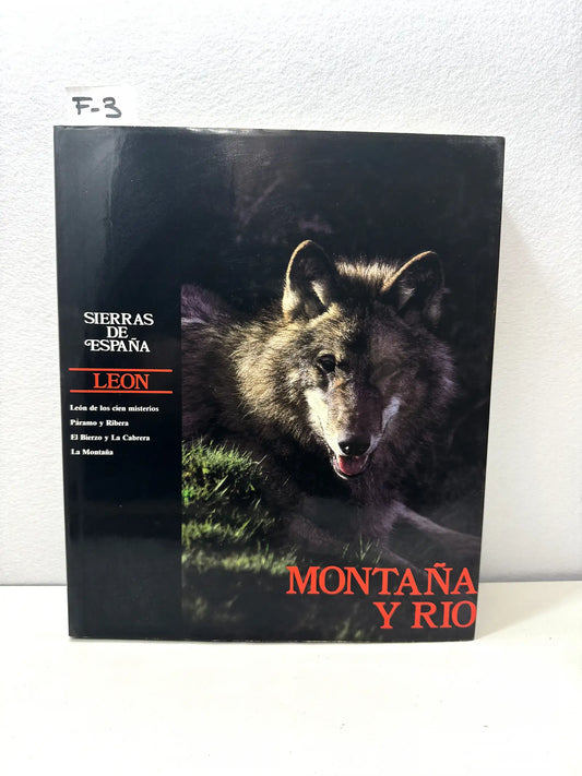 Montaña y río.