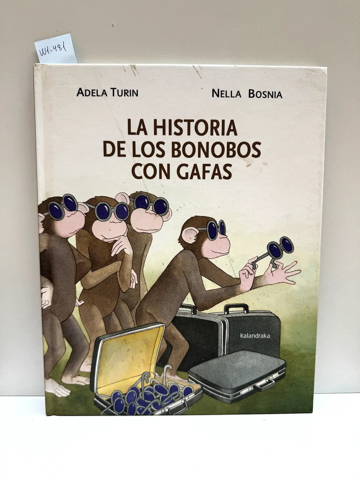 La historia de los bonobos con gafas. — TURIN, Adela; BOSNIA, Nella.