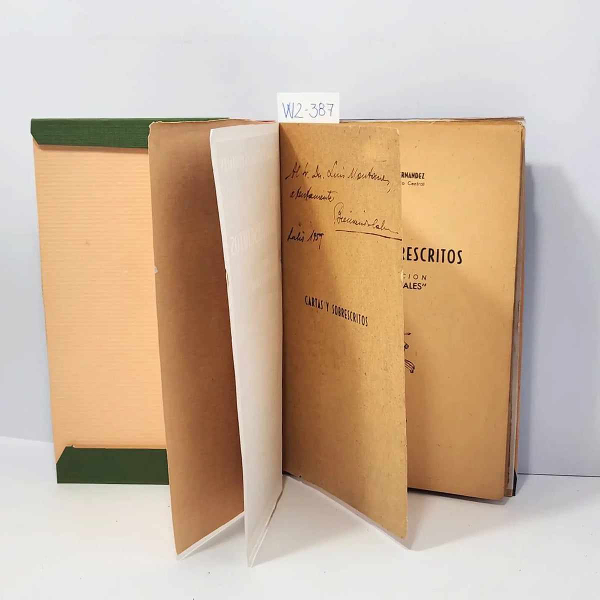Cartas y sobrescritos. — CALVO, Bienvenido.