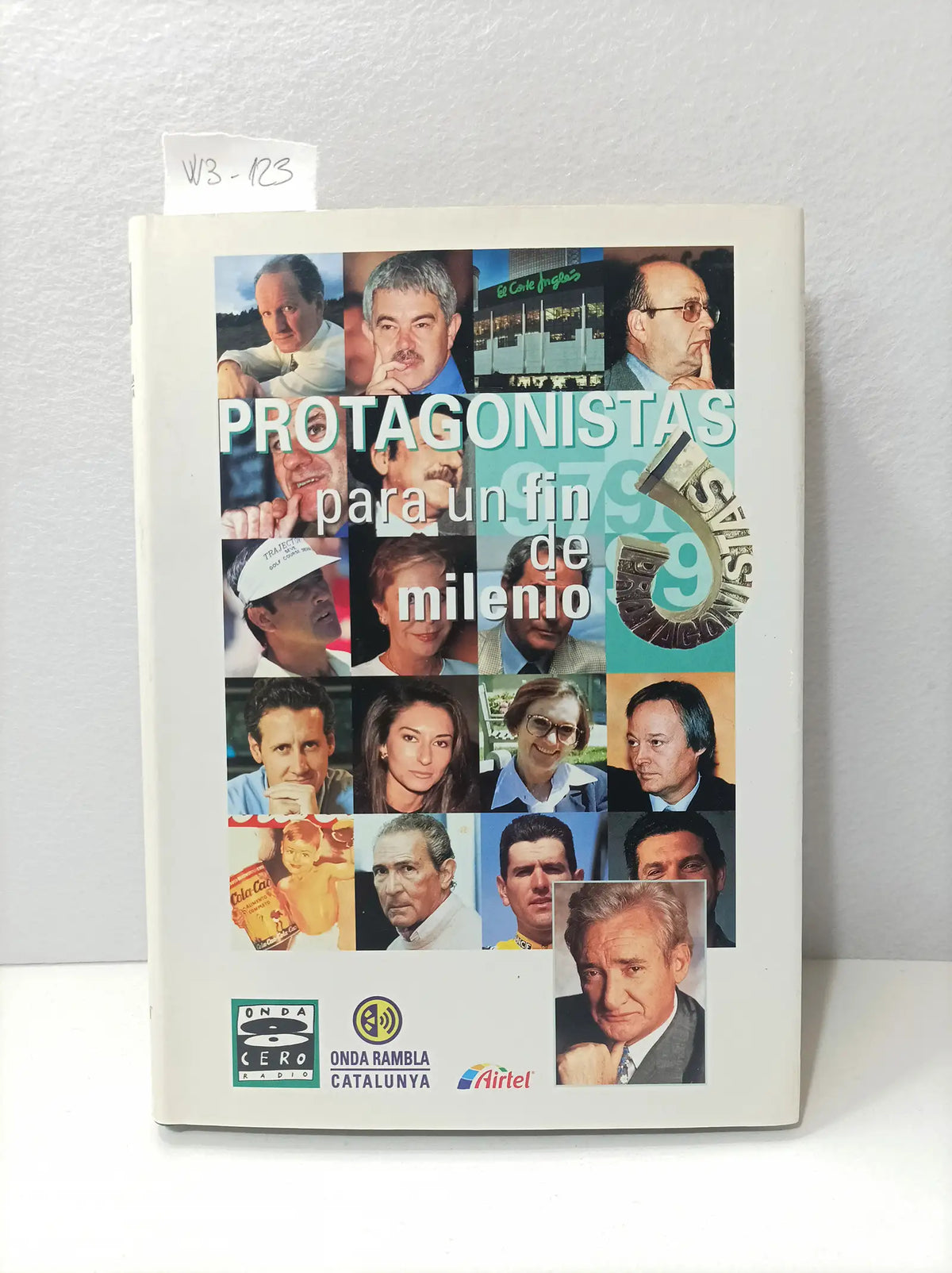 Protagonistas para un fin de milenio. — Autores varios.