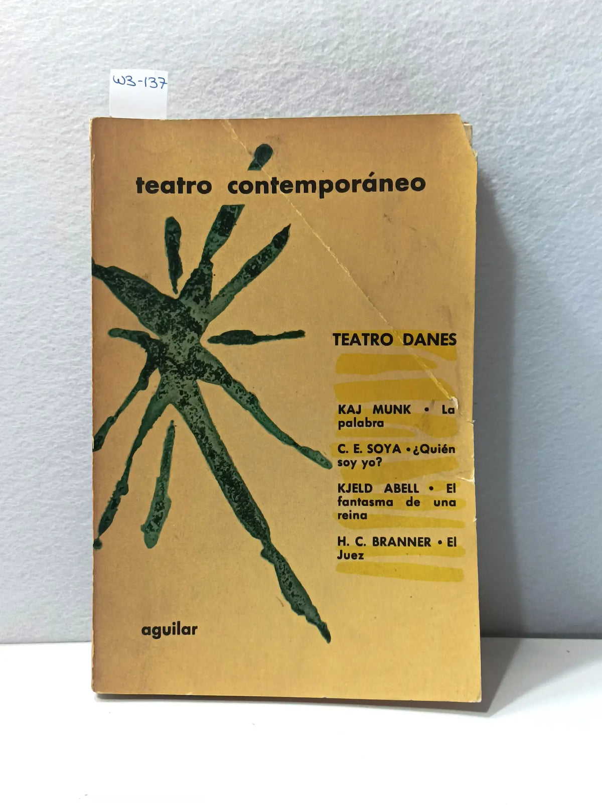 Teatro danés. — Autores varios.